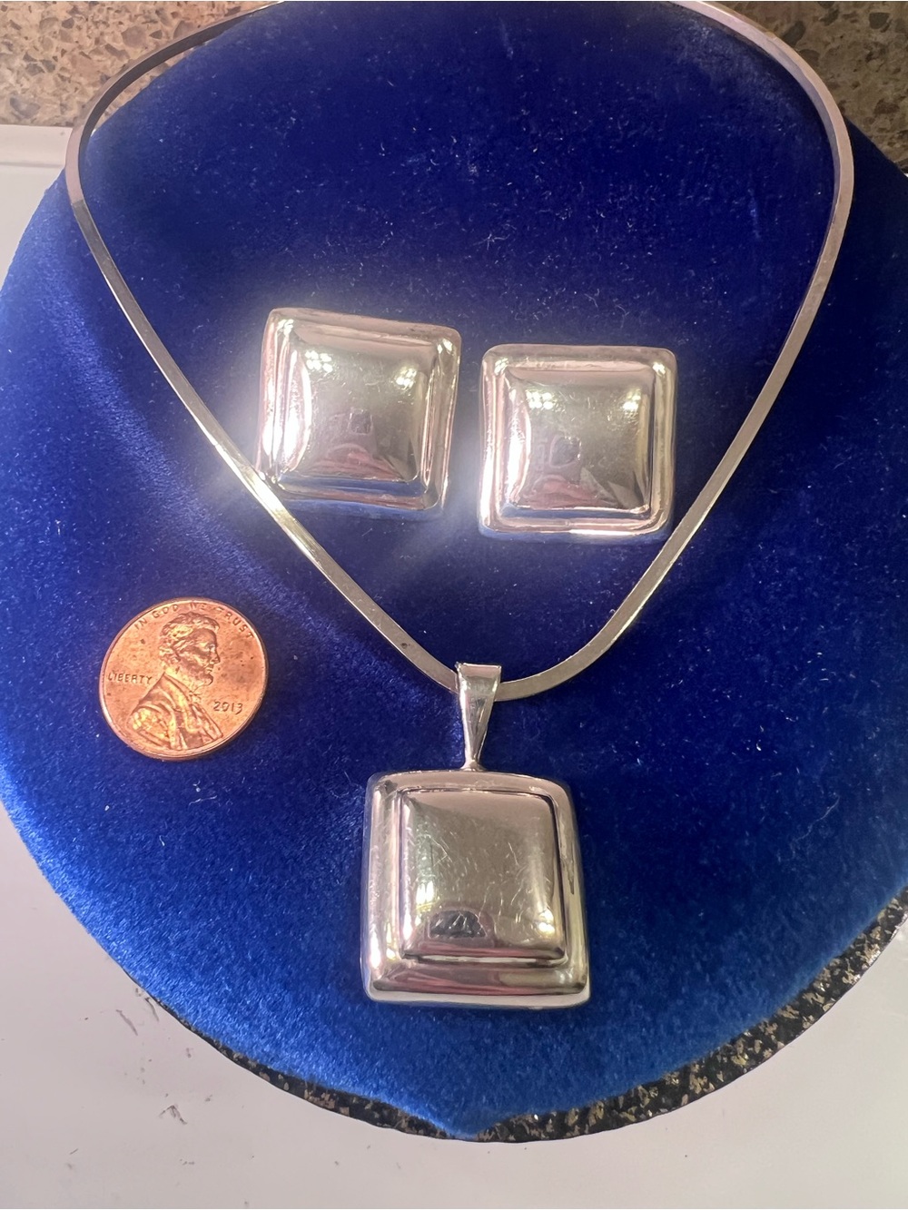 Mexico 925 Sterling Silver Square Pendant Necklace and Pierced Earrings Set